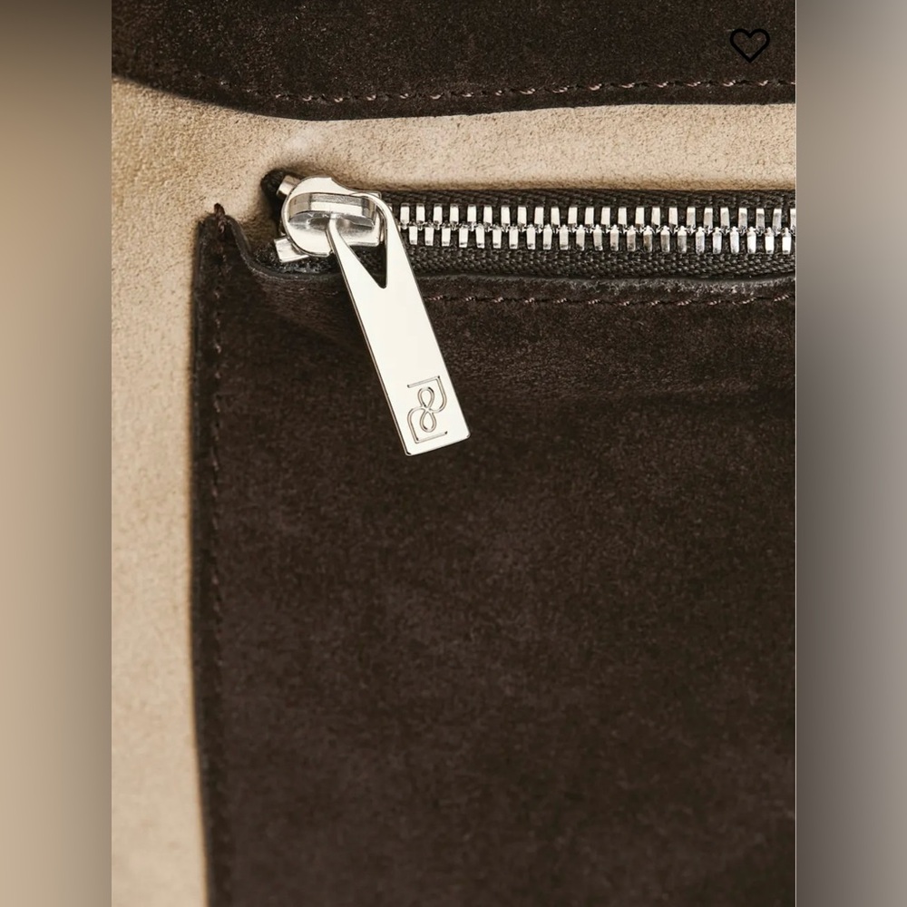 Reformation Medium Silvana Bucket Bag - Picture 4 of 13